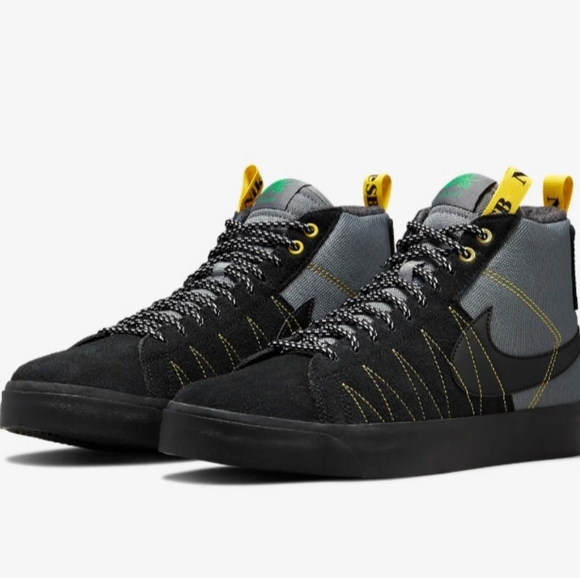 Nike Other - NWT Mens Nike Blazers Size 11